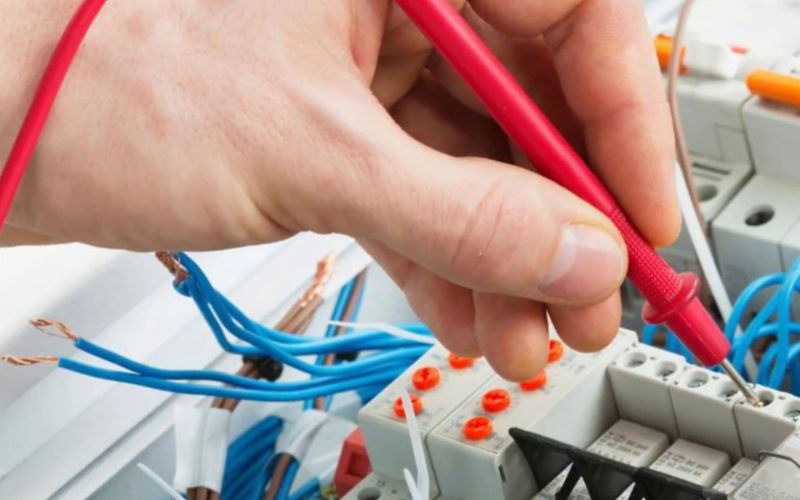 Một số lưu ý khi sửa chữa chập điện để đảm bảo an toàn.