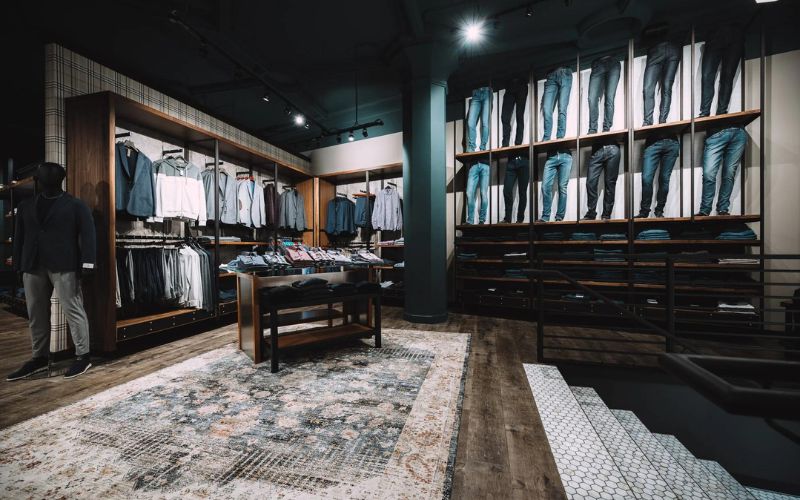 Màu sắc mang phong cách của cửa hàng và tạo bộ nhận diện riêng so với cửa hàng khác.