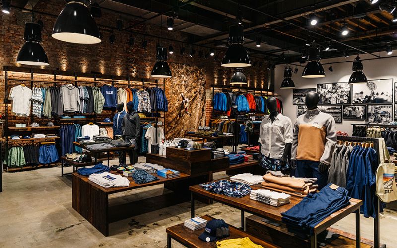 Cần thiết kế hệ thống ánh sáng làm nổi bật không gian và các sản phẩm trưng bày.