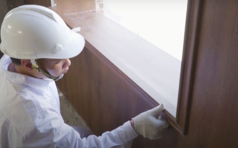 cách thi công tấm nhựa ốp tường