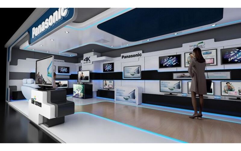 Mẫu thiết kế showroom điện máy với biển hiệu thương hiệu nổi bật và không gian trưng bày sát tường được bố trí ấn tượng. Mẫu thiết kế này giúp làm nổi bật các sản phẩm của bạn tới khách hàng. 