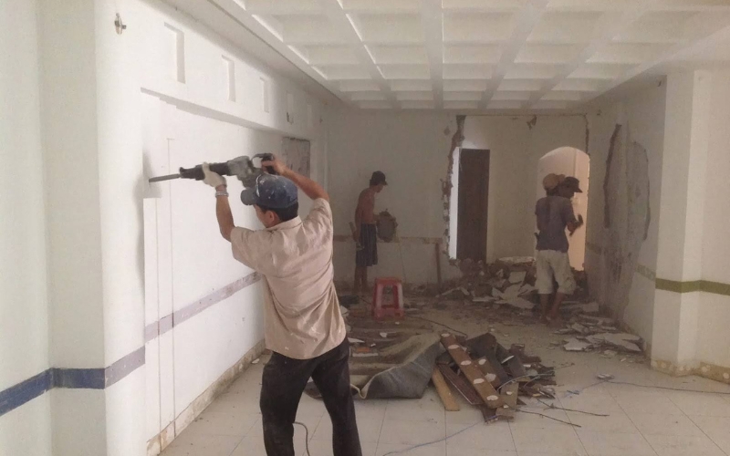 tường nhà bị nứt dọc