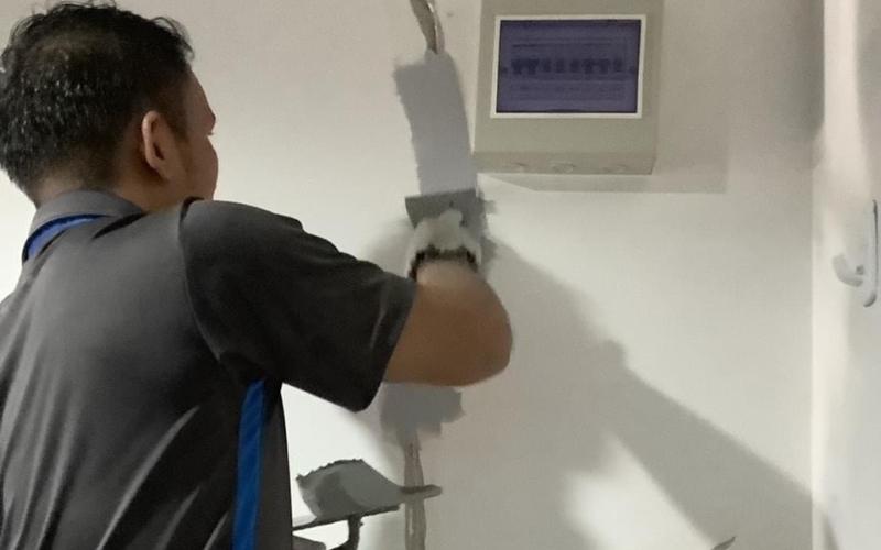 tường nhà bị nứt dọc